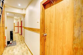 Fabhotel Indore Palace