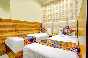 Fabhotel Indore Palace