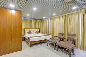 Fabhotel Ojas Inn
