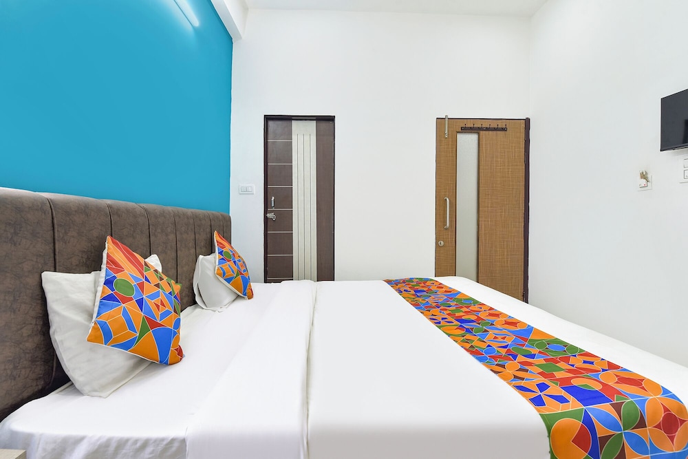 Fabhotel Avondale