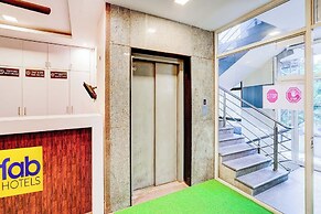 Fabhotel Emara Inn