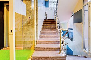 Fabhotel Emara Inn