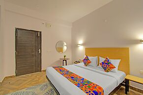 Fabhotel The Vibe