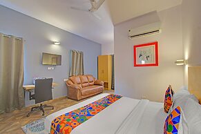 Fabhotel The Vibe