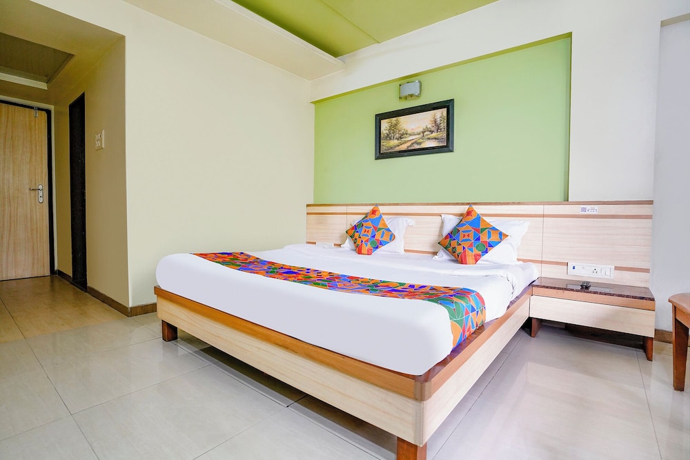 Fabhotel Guru Heritage