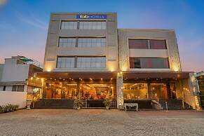 Fabhotel Golden Rivaah