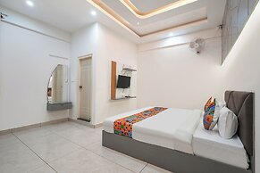 Fabhotel Ayodhya Palace