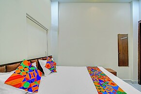 Fabhotel Bharti Palace