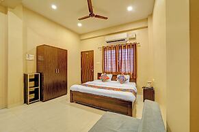 Fabhotel Grand Stay Ambedkar Nagar