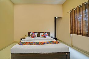 Fabhotel Grand Stay Ambedkar Nagar