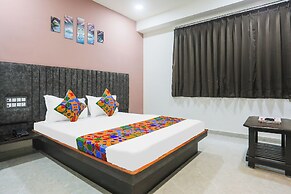 Fabhotel River View