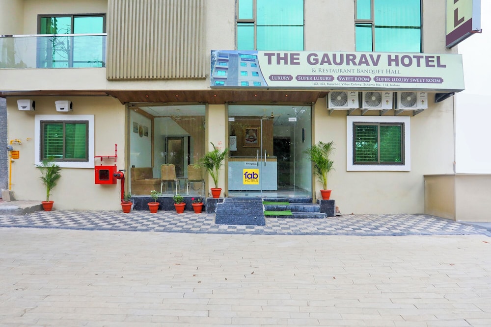Fabhotel Gaurav Inn