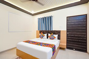 Fabhotel Paramhans Guest House