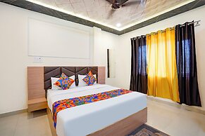 Fabhotel Paramhans Guest House