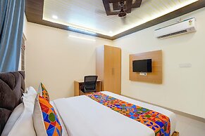 Fabhotel Paramhans Guest House