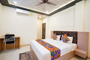 Fabhotel Paramhans Guest House