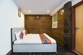 Fabhotel Hari Nagar Ashram