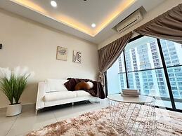 Rooftop Pool Jalan Landmark Apartments