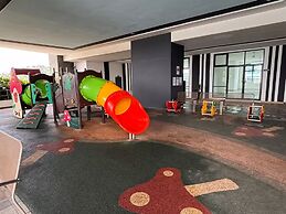 Rooftop Pool Jalan Landmark Apartments