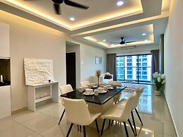Rooftop Pool Jalan Landmark Apartments