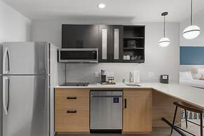 Hyatt House Thunder Bay