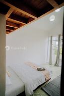 Flamboyan Cabin By Travelink