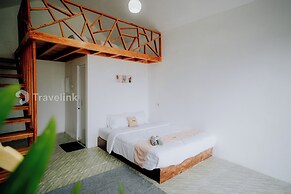 Flamboyan Cabin By Travelink