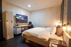 K BOUTIQUE HOTEL