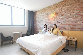 K BOUTIQUE HOTEL