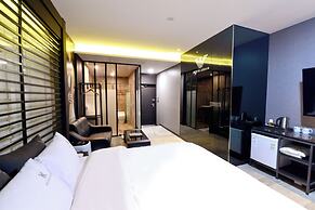 K BOUTIQUE HOTEL