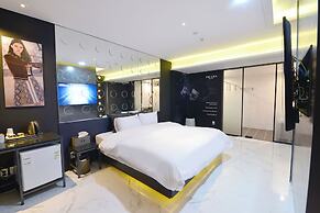 K BOUTIQUE HOTEL