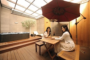 K BOUTIQUE HOTEL