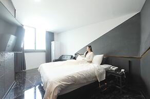 K BOUTIQUE HOTEL