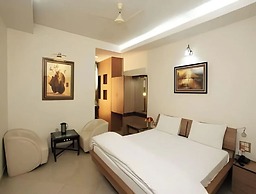 Hotel Shanta Inn