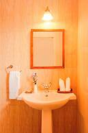 Teanest Nightingale - Nature Resorts