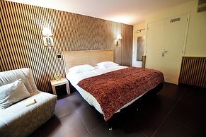 Le Mas Des Aigras - Hôtel & Restaurant
