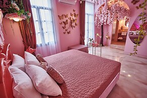 Fairytale Athens - Luxury Suites