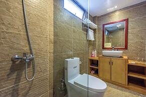 Lijiang Tongfu Inn