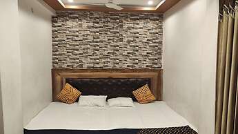 Royal Kashi Lodge