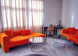 216 Palace Suites