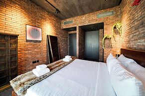 PVH - Modern Edgy 1BR - Downtown Views