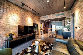 PVH - Modern Edgy 1BR - Downtown Views