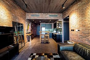 PVH - Modern Edgy 1BR - Downtown Views