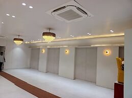 Hotel K A Square