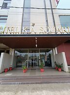 Hotel K A Square