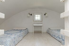 Trullo Mandorlo by Wonderful Italy