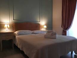 Urbana collection guest house