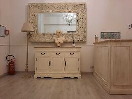 Urbana collection guest house