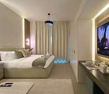Urban Escape Studio Pool, Gym & Stylish Living