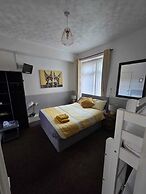 Lynbar Hotel
